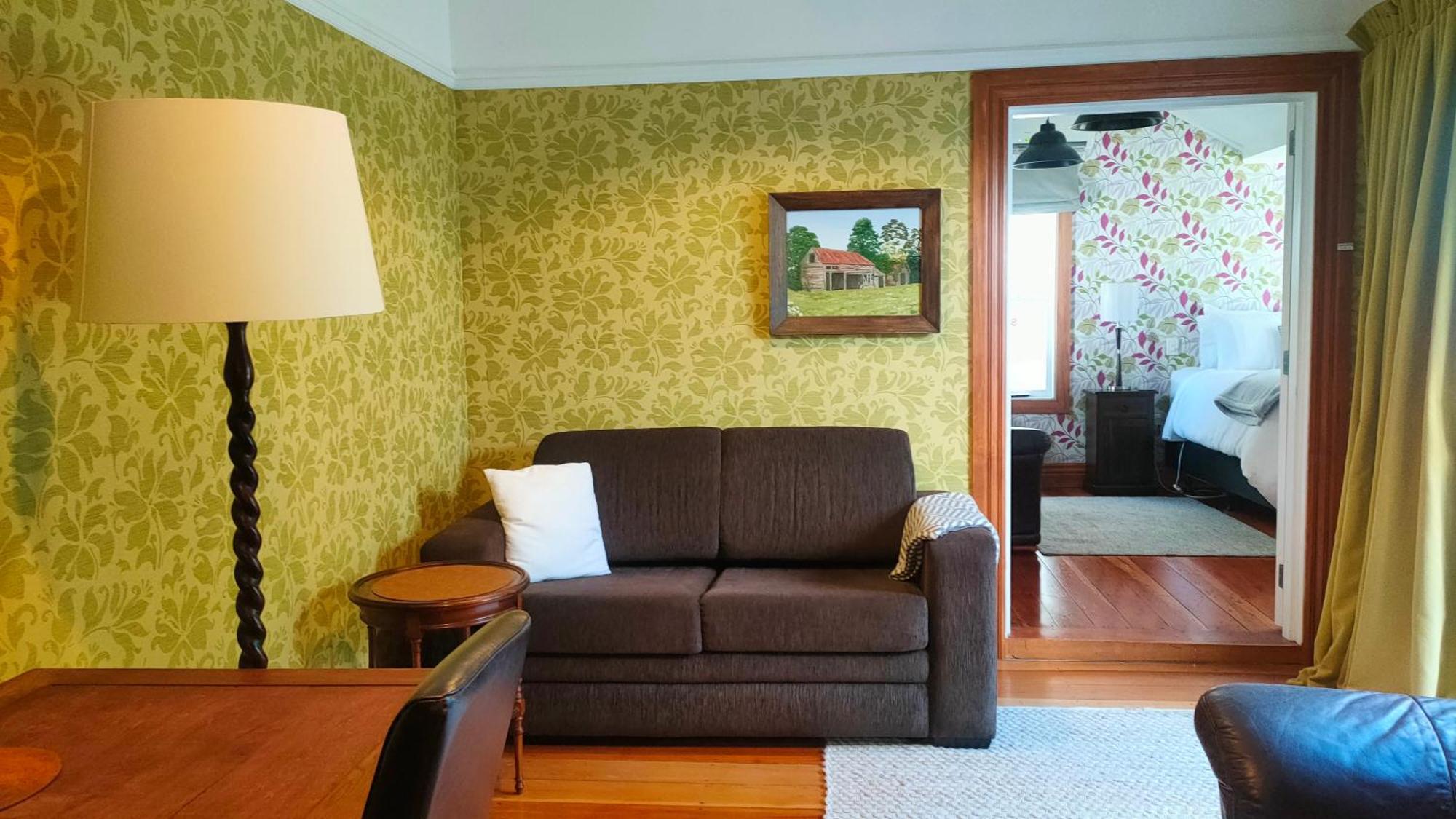 The Oaks- A Beautifully Appointed 1890S Villa Featherston 外观 照片