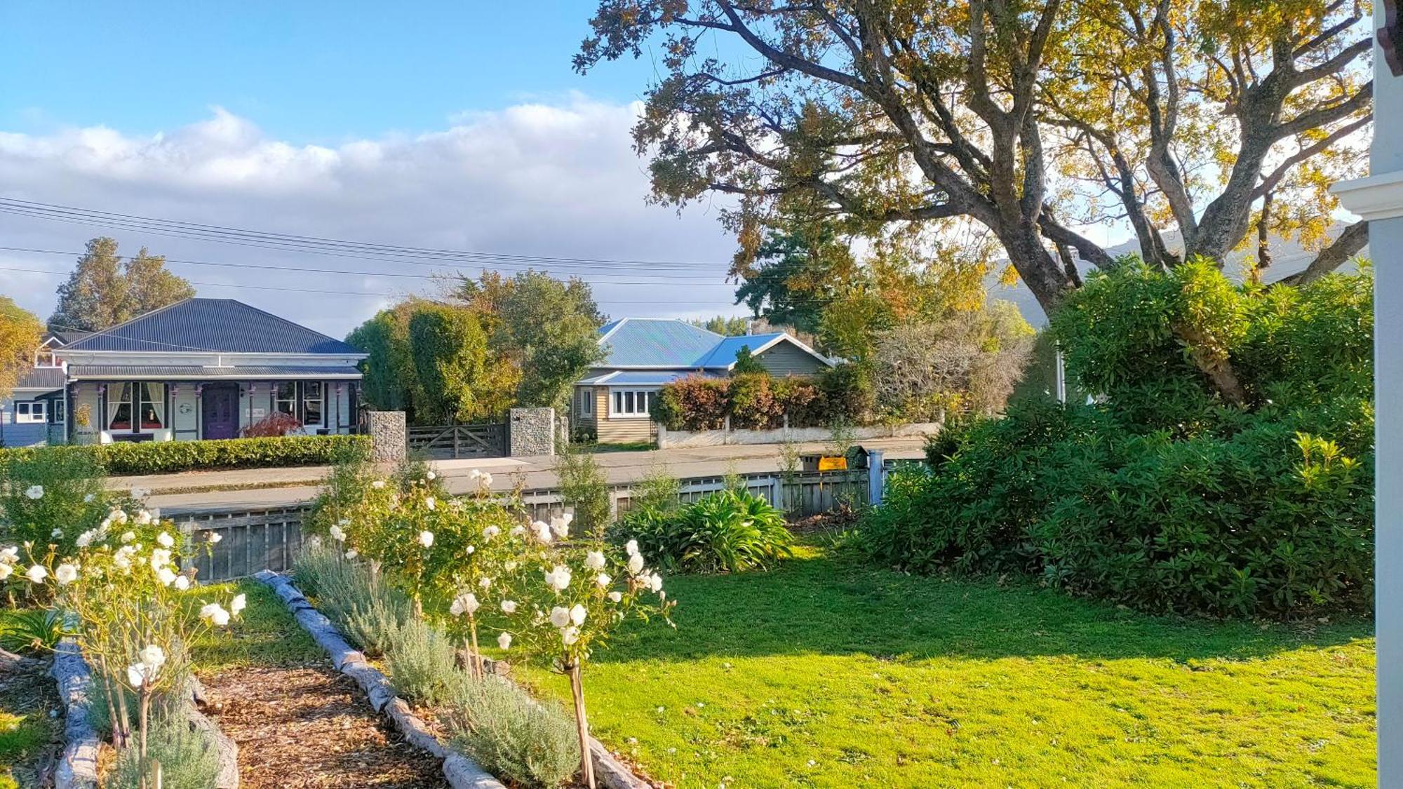 The Oaks- A Beautifully Appointed 1890S Villa Featherston 外观 照片